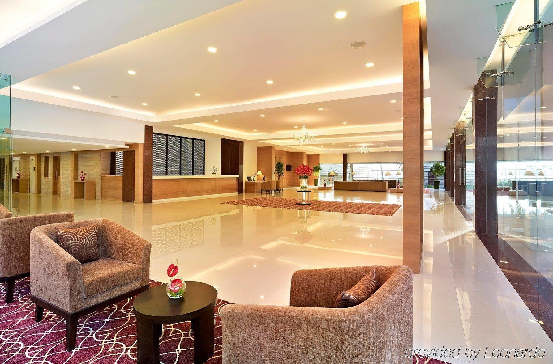 Hotel Naveen Lakeside Hubli Dış mekan fotoğraf
